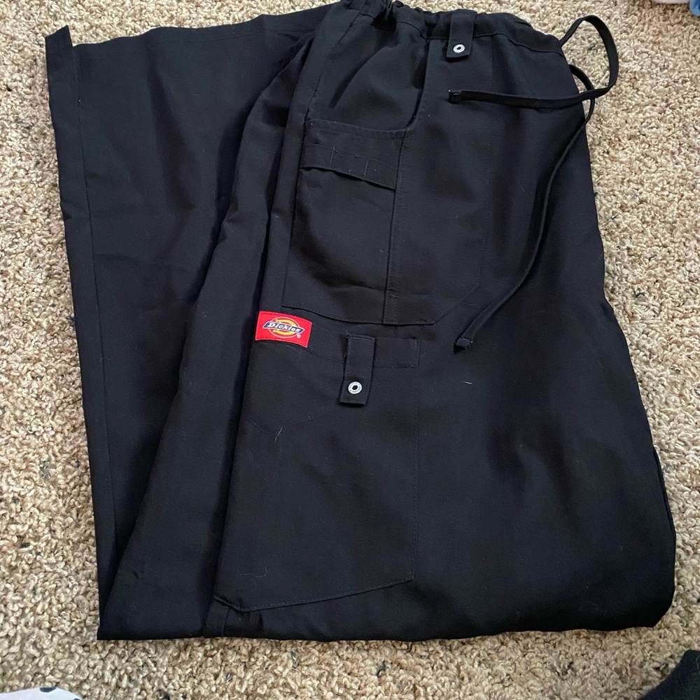 Black scrub pants
